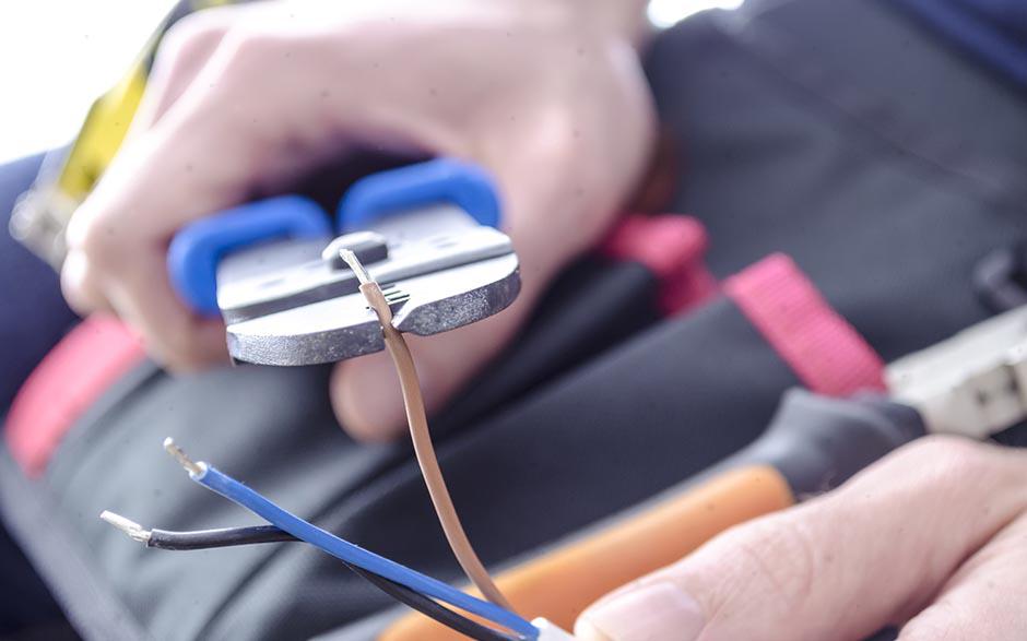 tarif horaire d'un électricien Paris 12