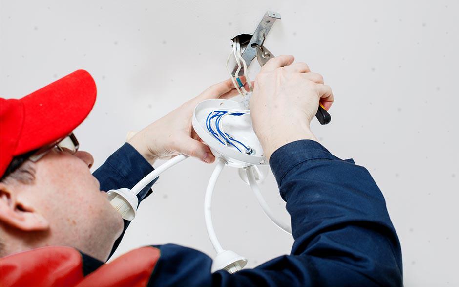 cherche électricien Paris